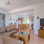Dionysos, Spartia, Kefalonia Villa *
