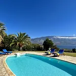 Dionysos, Spartia, Kefalonia Villa *