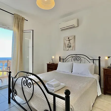 Dionysos, Spartia, Kefalonia Villa *